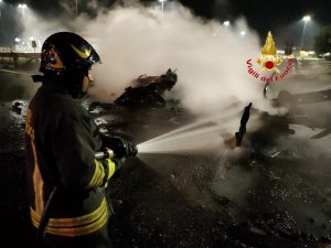 Vigili del fuoco in azione